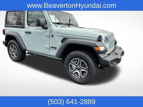 Used 2023 Jeep Wrangler Sport S image 16