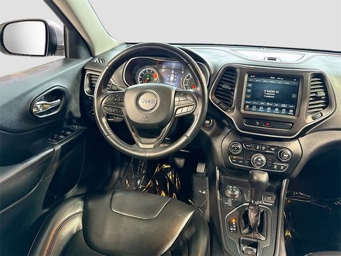 Used 2020 Jeep Cherokee Trailhawk w/ Comfort/Convenience Group image 15