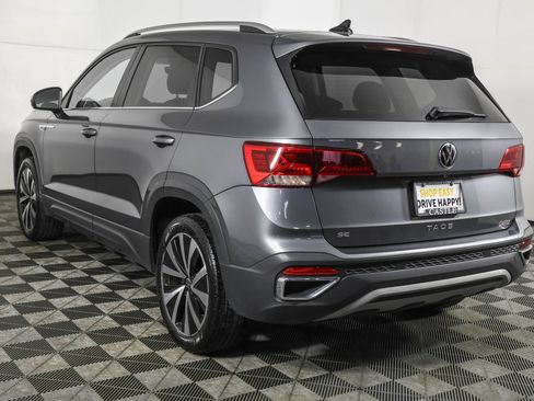 Used 2024 Volkswagen Taos SE FWD image 16