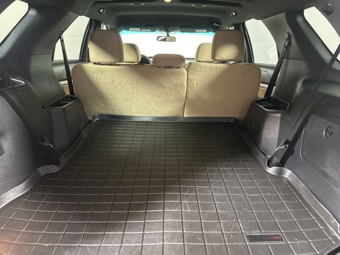 Used 2016 Ford Explorer XLT w/ Equipment Group 201A image 23