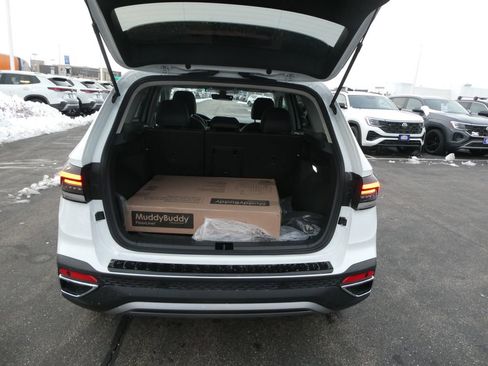 New 2026 Volkswagen Taos SEL AWD/4WD image 15