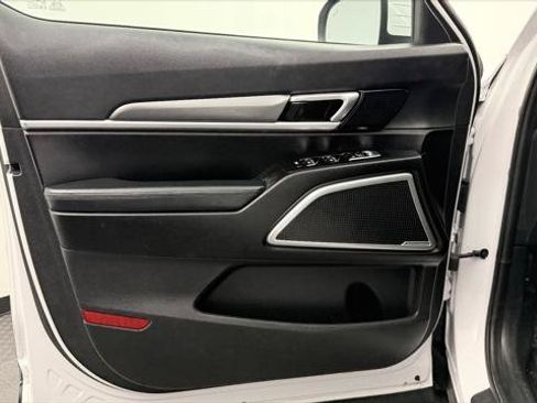 Used 2021 Kia Telluride LX FWD image 13