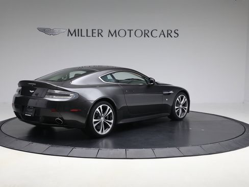 Used 2011 Aston Martin V12 Vantage Coupe image 8