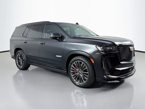 Used 2023 Cadillac Escalade V AWD/4WD image 4