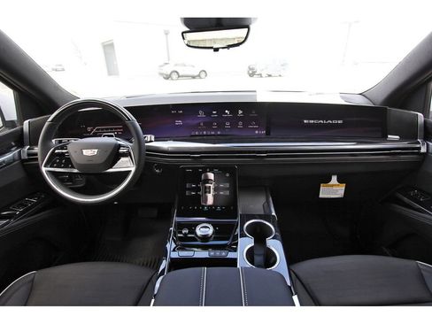 New 2026 Cadillac Escalade ESV Sport w/ Touring Package image 9