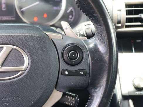 Used 2015 Lexus IS 250 RWD image 21