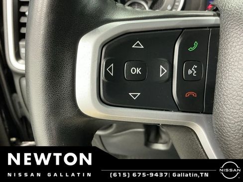 Used 2023 RAM 1500 Big Horn AWD/4WD image 36