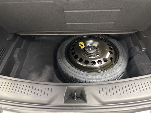 Used 2023 Buick Encore GX Essence w/ Advanced Technology Package image 37