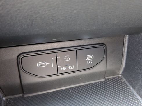 Used 2026 Kia Sportage LX FWD image 20