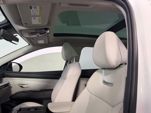 Used 2025 Hyundai Tucson Limited image 25