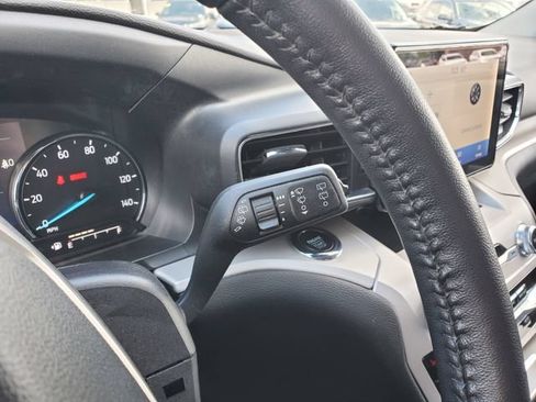 Used 2023 Ford Explorer XLT w/ Equipment Group 202A AWD/4WD image 16