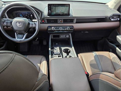 Used 2023 Honda Pilot Elite image 15