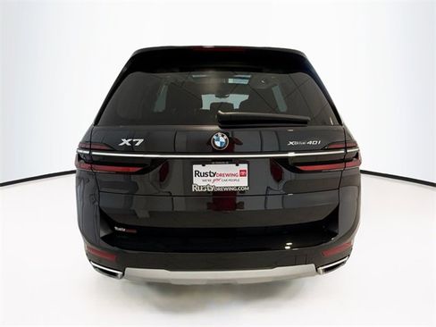 Used 2025 BMW X7 xDrive40i w/ Climate Comfort Package image 5