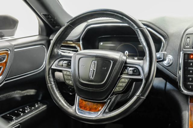 Used 2019 Lincoln Continental Select FWD image 22