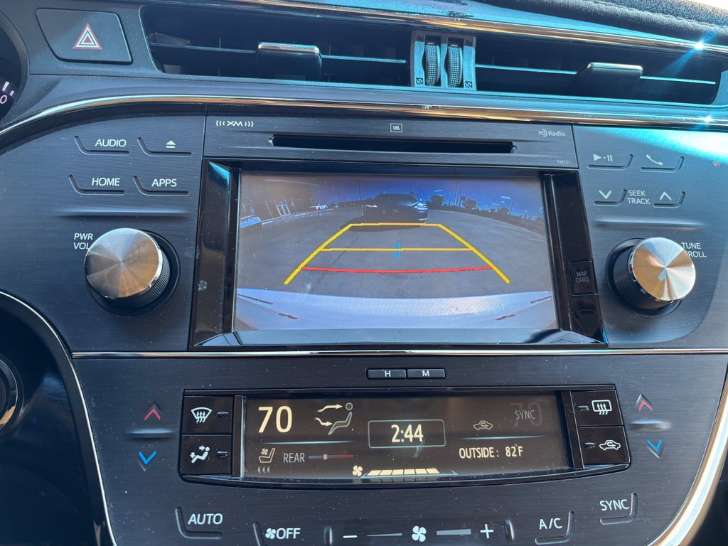 Used 2018 Toyota Avalon Limited FWD image 12