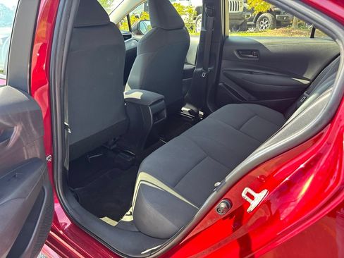 Used 2022 Toyota Corolla LE FWD image 34