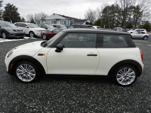 Used 2015 MINI Cooper 2-Door Hardtop w/ Cold Weather Package image 10