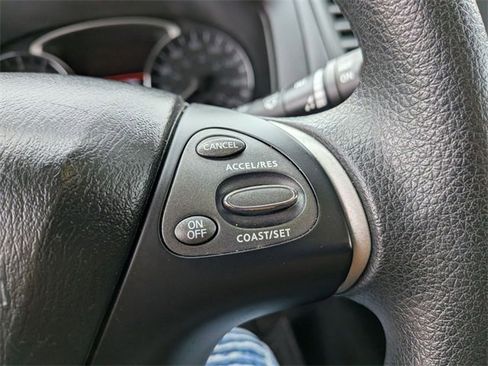 Used 2019 Nissan Pathfinder S image 20