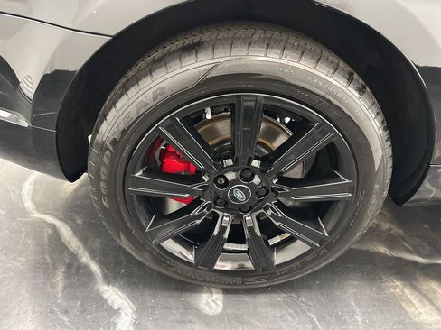 Used 2021 Land Rover Range Rover Sport HSE Dynamic image 32