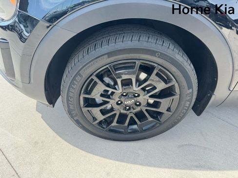 Certified 2022 Kia Telluride SX w/ SX Prestige Package AWD/4WD image 8