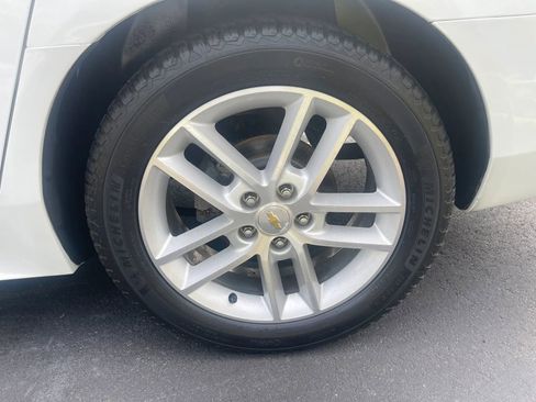 Used 2010 Chevrolet Impala LTZ FWD image 27