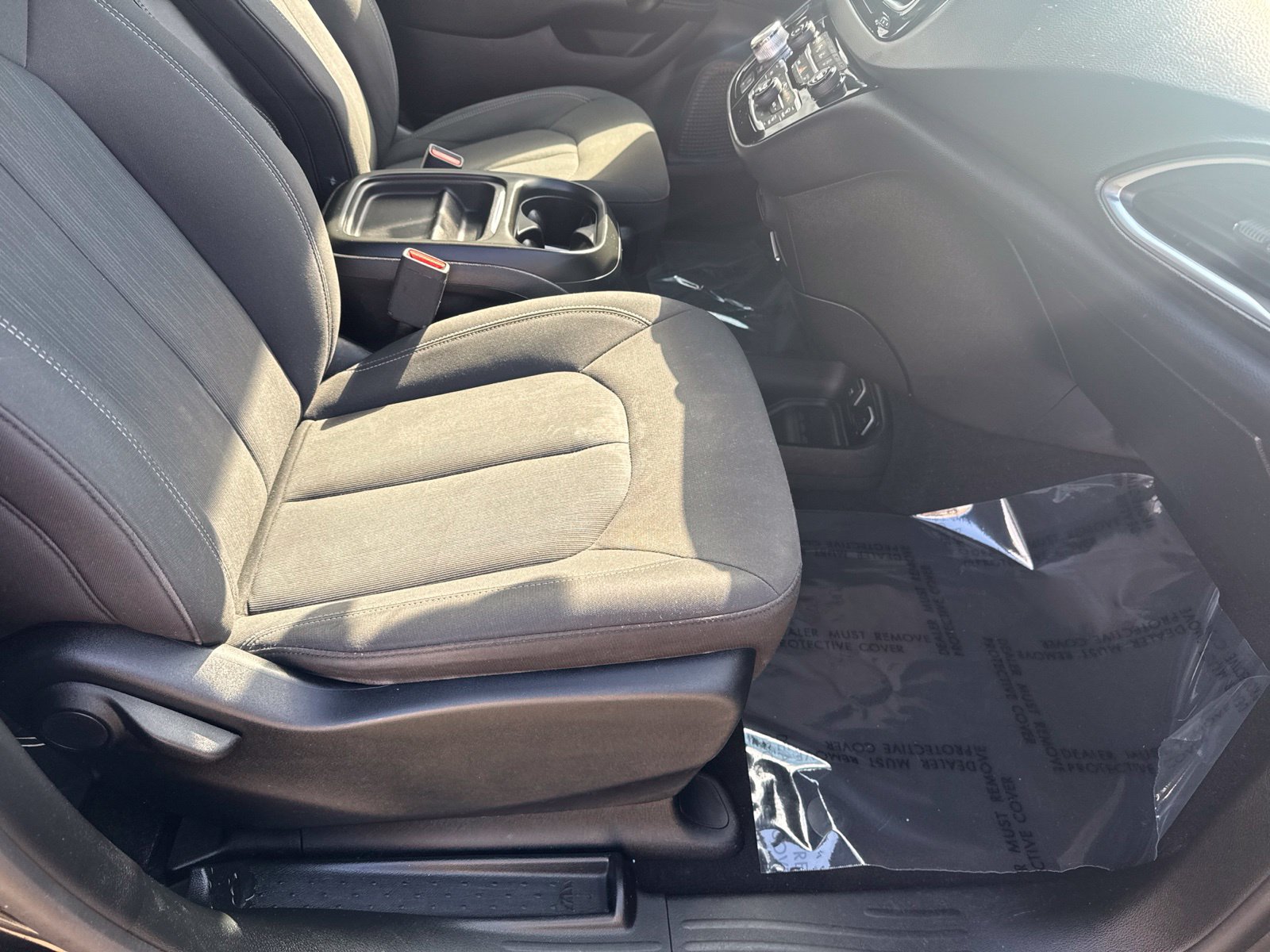 Used 2019 Chrysler Pacifica Touring Plus w/ Advanced Safetytec Group FWD image 21