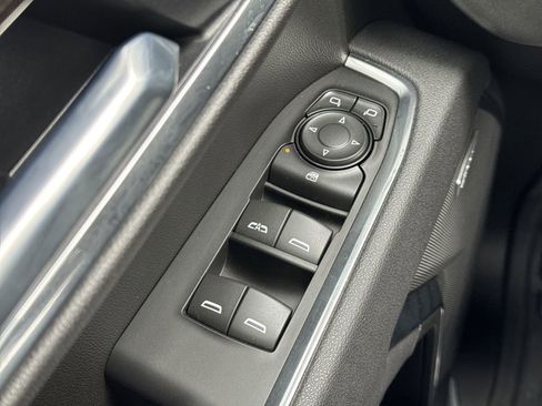 Used 2025 Chevrolet Silverado 1500 LT Trail Boss w/ LT Trail Boss Premium Package image 15