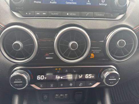 Certified 2025 Nissan Sentra SR w/ SR Premium Package image 43