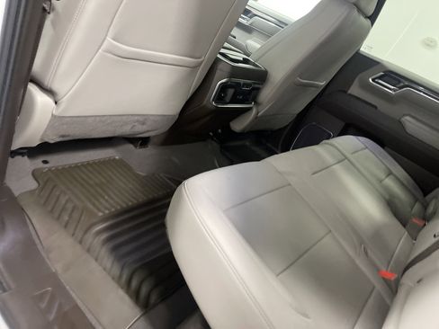 Used 2024 Chevrolet Silverado 1500 LTZ w/ LTZ Convenience Package II AWD/4WD image 17