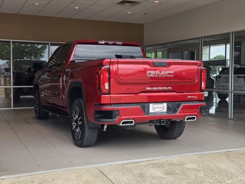 Used 2023 GMC Sierra 1500 AT4 w/ Technology Package AWD/4WD image 5