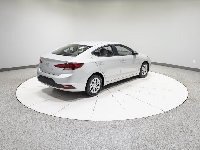 Used 2019 Hyundai Elantra SE FWD image 25