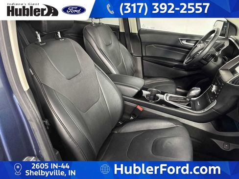 Used 2018 Ford Edge Titanium w/ Equipment Group 301A AWD/4WD image 21