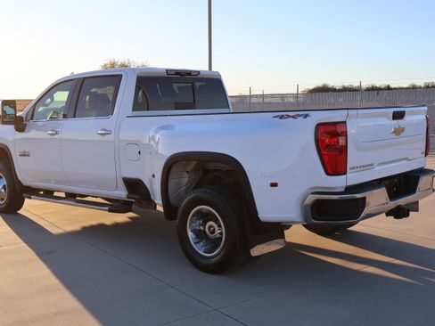 Used 2023 Chevrolet Silverado 3500 LTZ w/ LTZ Texas Edition image 13