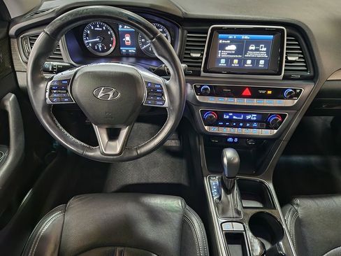 Used 2018 Hyundai Sonata Limited image 48