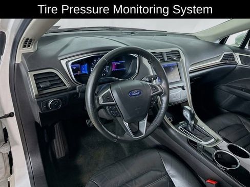 Used 2013 Ford Fusion SE FWD image 17