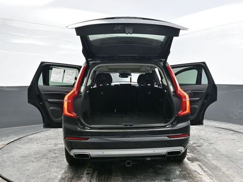 Used 2020 Volvo XC90 T6 Momentum image 40