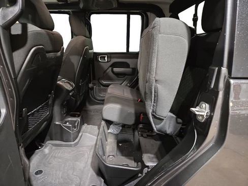 Used 2024 Jeep Gladiator Mojave w/ Convenience Group image 13