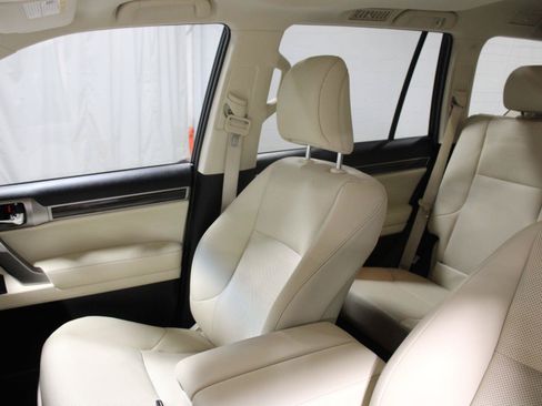 Used 2022 Lexus GX 460 Premium w/ Premium Plus Package AWD/4WD image 30