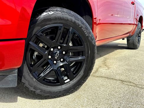 Used 2024 Chevrolet Silverado 1500 RST image 2
