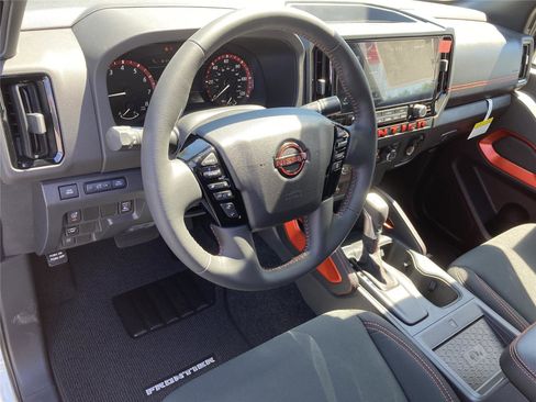 New 2026 Nissan Frontier Pro-X w/ Pro-X Convenience Package RWD image 13