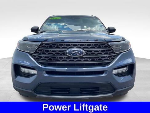 Used 2021 Ford Explorer XLT w/ Equipment Group 202A AWD/4WD image 8