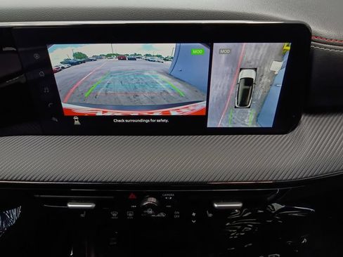 Used 2025 Nissan Kicks SR w/ SR Premium Package FWD image 9