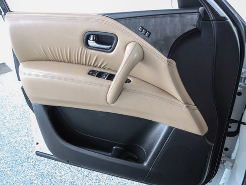 Used 2024 Nissan Armada Platinum w/ Captain's Chairs Package image 26