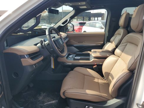 New 2026 Lincoln Navigator L Black Label image 12