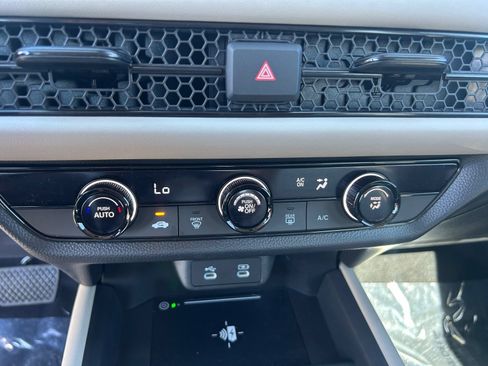 Certified 2026 Honda HR-V LX image 25