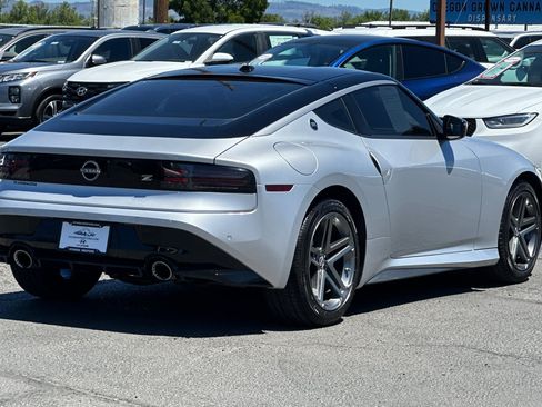 Used 2025 Nissan Z Sport w/ Floor Mat Package RWD image 4