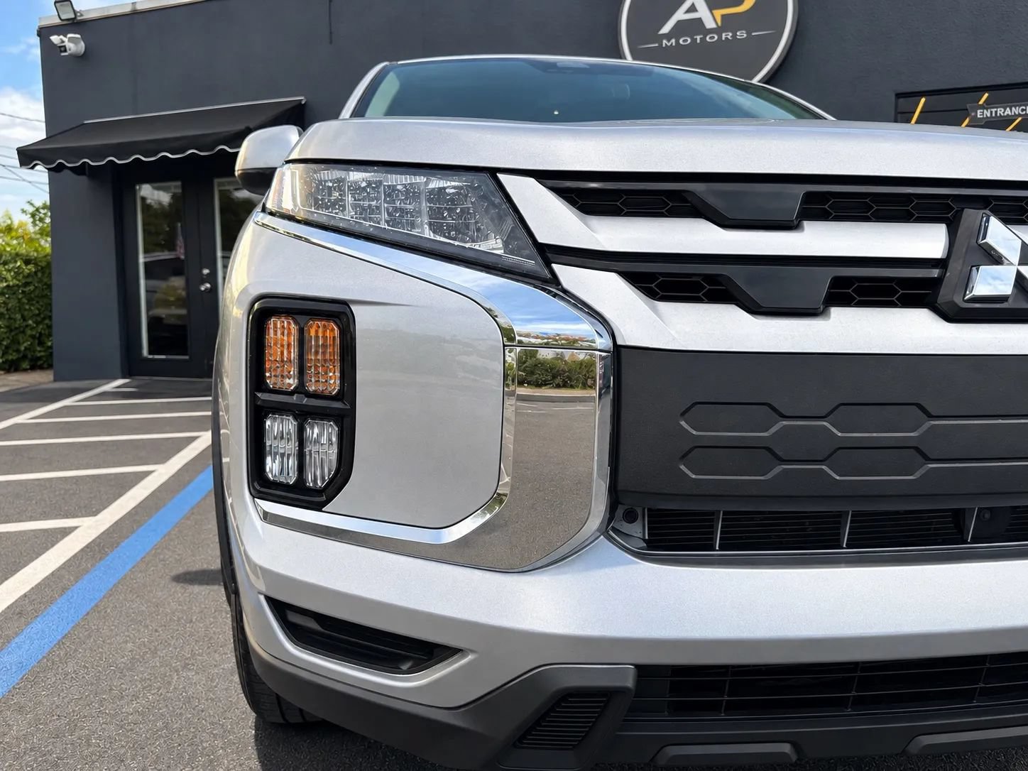 Used 2023 Mitsubishi Outlander Sport AWD image 3