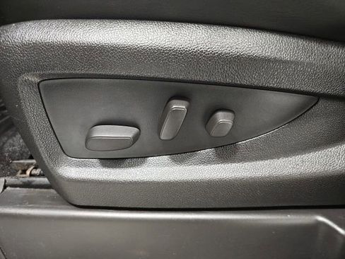 Used 2015 GMC Yukon Denali image 17