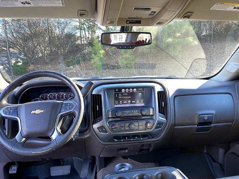 Used 2018 Chevrolet Silverado 1500 LTZ image 19