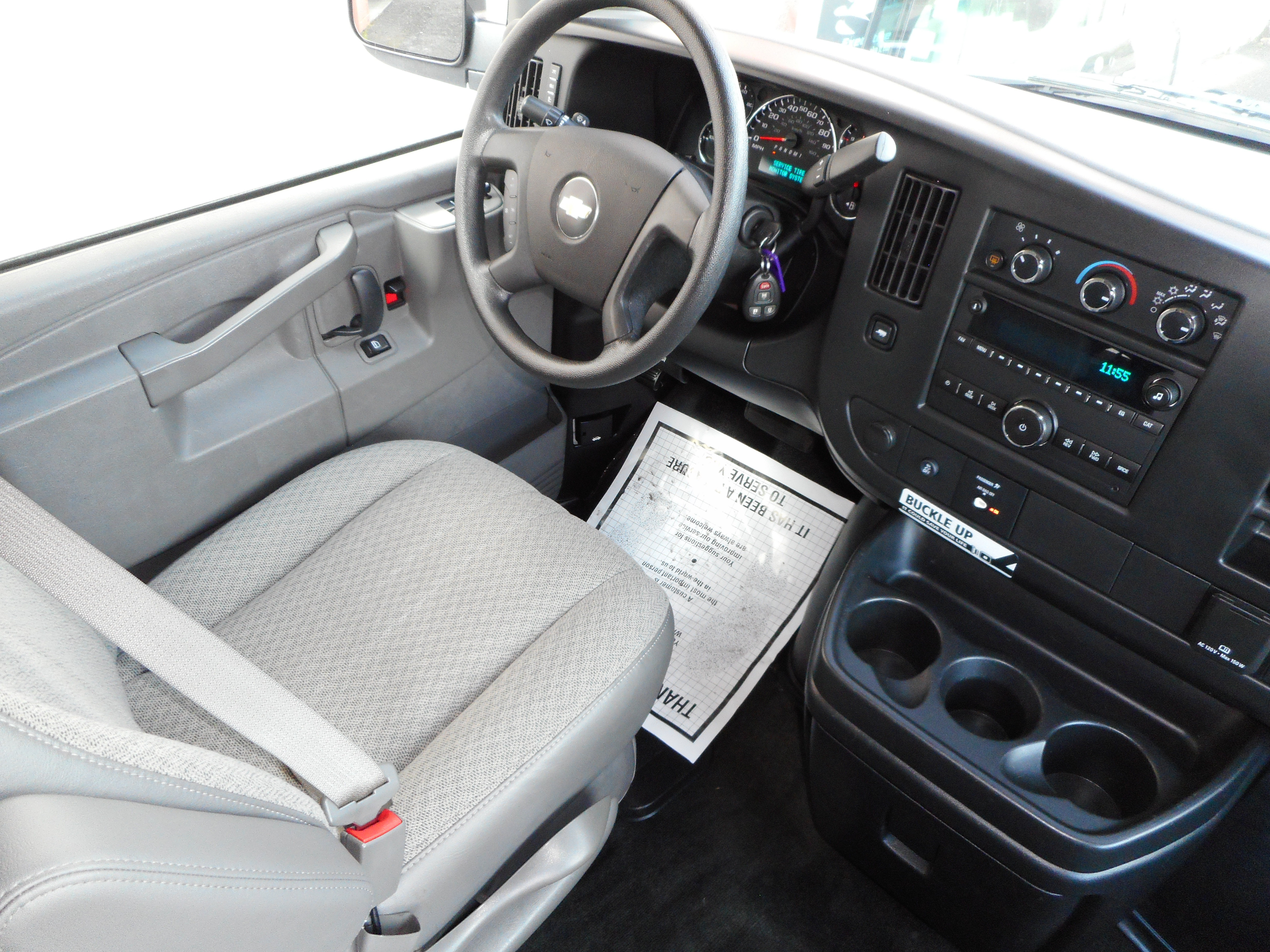 Used 2017 Chevrolet Express 3500 LT w/ LT Preferred Equipment Group RWD image 26